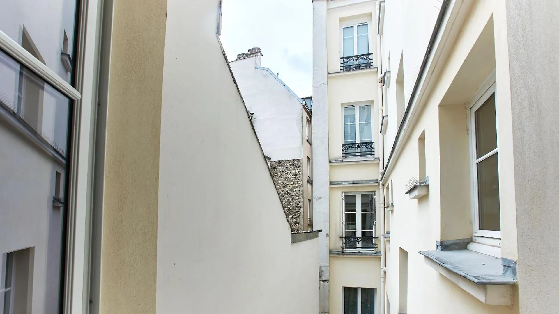 Montmartre & Rue Durantin - 1Br - Cityapartmentstay Paris France