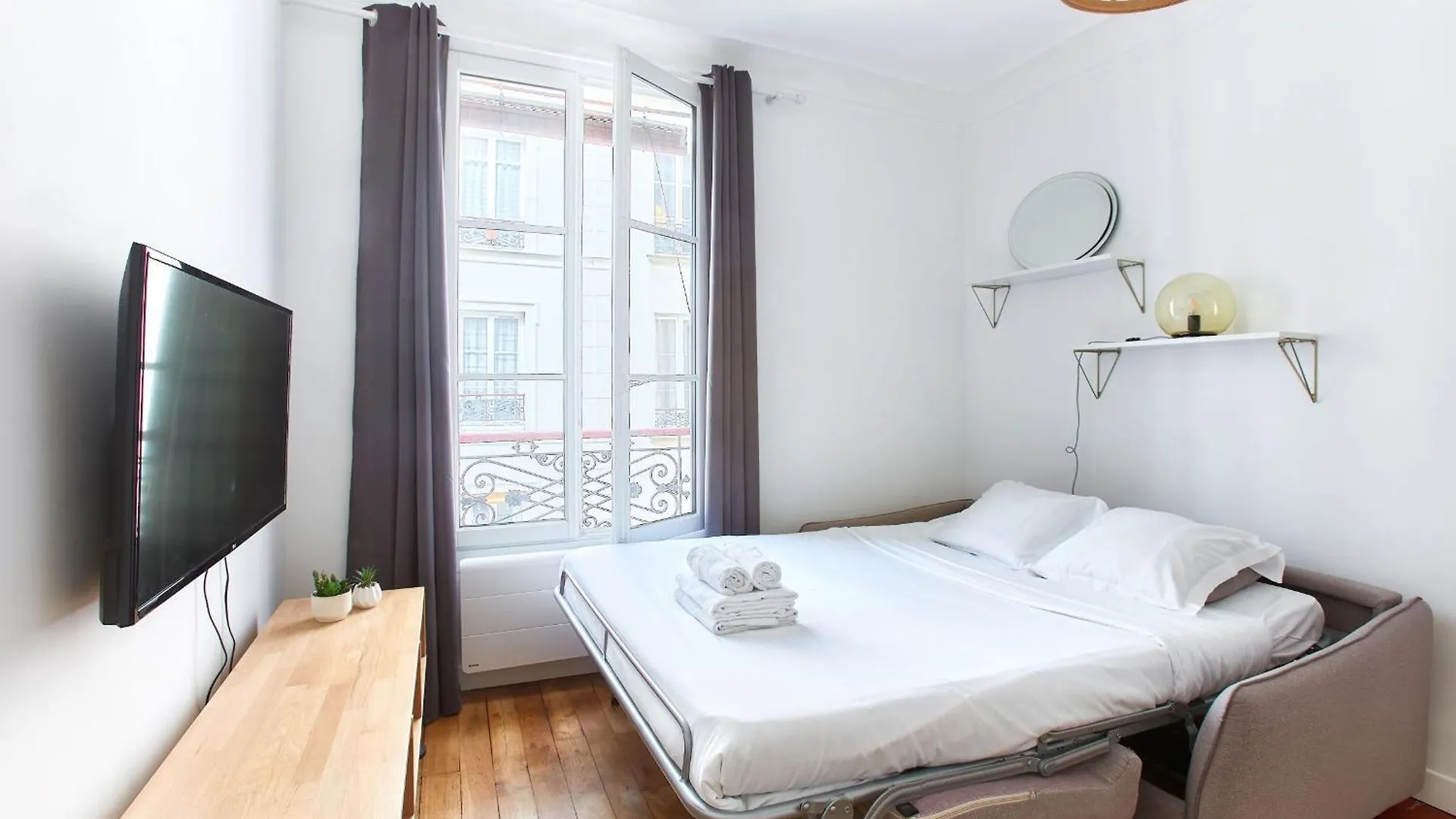 Montmartre & Rue Durantin - 1Br - Cityapartmentstay Paris Apartment