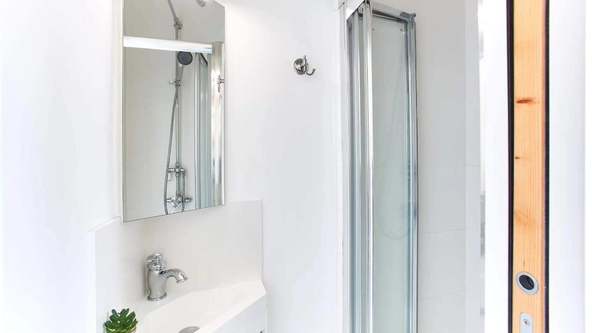 Apartment Montmartre & Rue Durantin - 1Br - Cityapartmentstay Paris